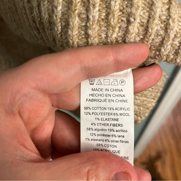 Michael Michael Kors Women’s Hi-Low Pullover V-Neck Sweater size large - Picture 7 of 7